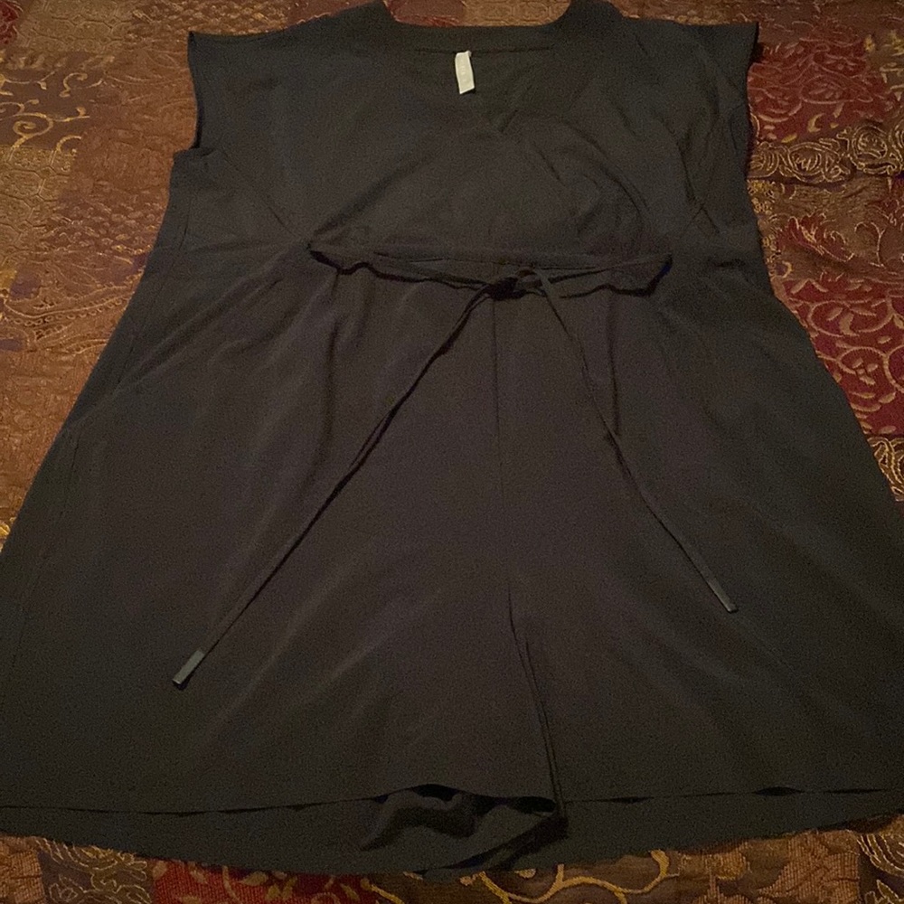 Athleta Sleeveless Shorts Romper